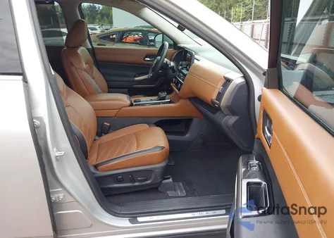 2023 Nissan Pathfinder Platinum 4Wd z USA, uszkodzony, nr VIN 5N1DR3DK8PC228837